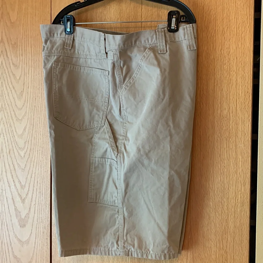 Wrangler size 46 woven cotton canvas 10” carpenter utility shorts 6 pocket EUC